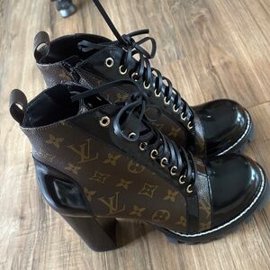 Louis Vuitton Black and Brown Lace Up Boots